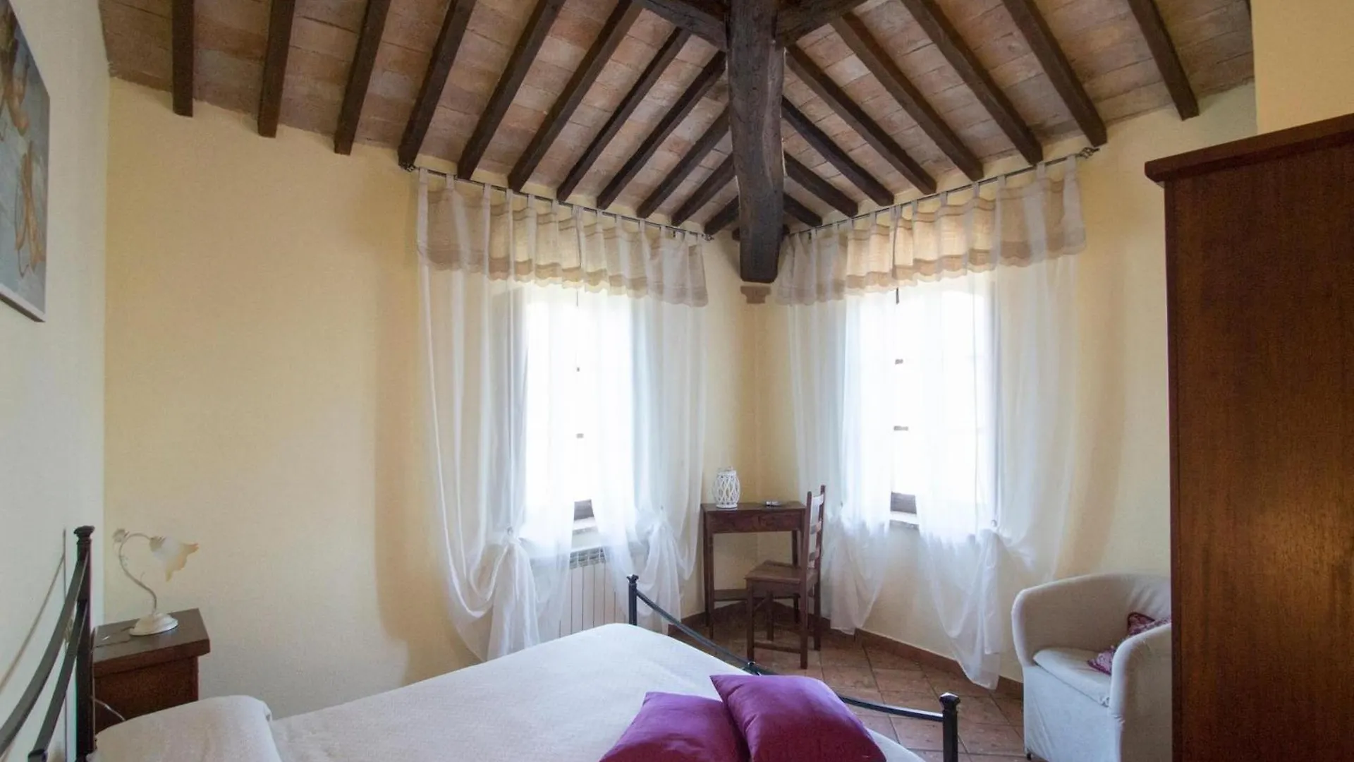 Holiday home Detached Farmhouse With Private Pool Montenero d'Orcia